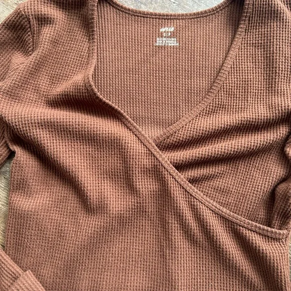 Aerie Brown waffle Wrap Top size small - Picture 3 of 4